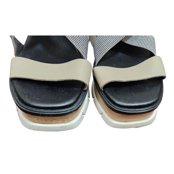 Sold - Picture 4 of 11